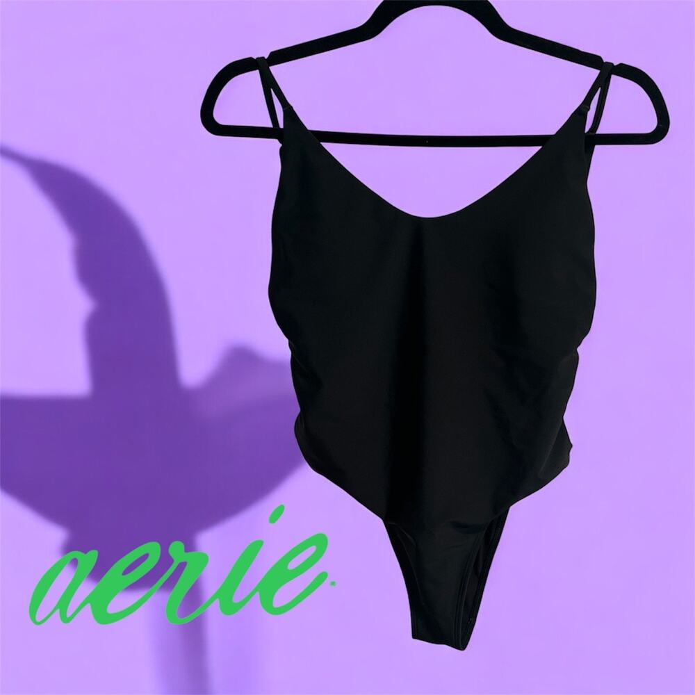NWOT Aerie One Piece High Cut Cheeky Swimsuit Sz Small Side Cut Out Design Black